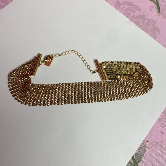 🌹 Set of 2 🌹 White Gold Elephant Pendant Necklace w/ Charms & Gold Toned Choker🌹 - Picture 16 of 16